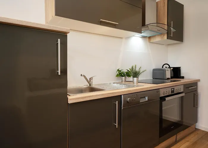 Dorfstrasse 24 Hahn *